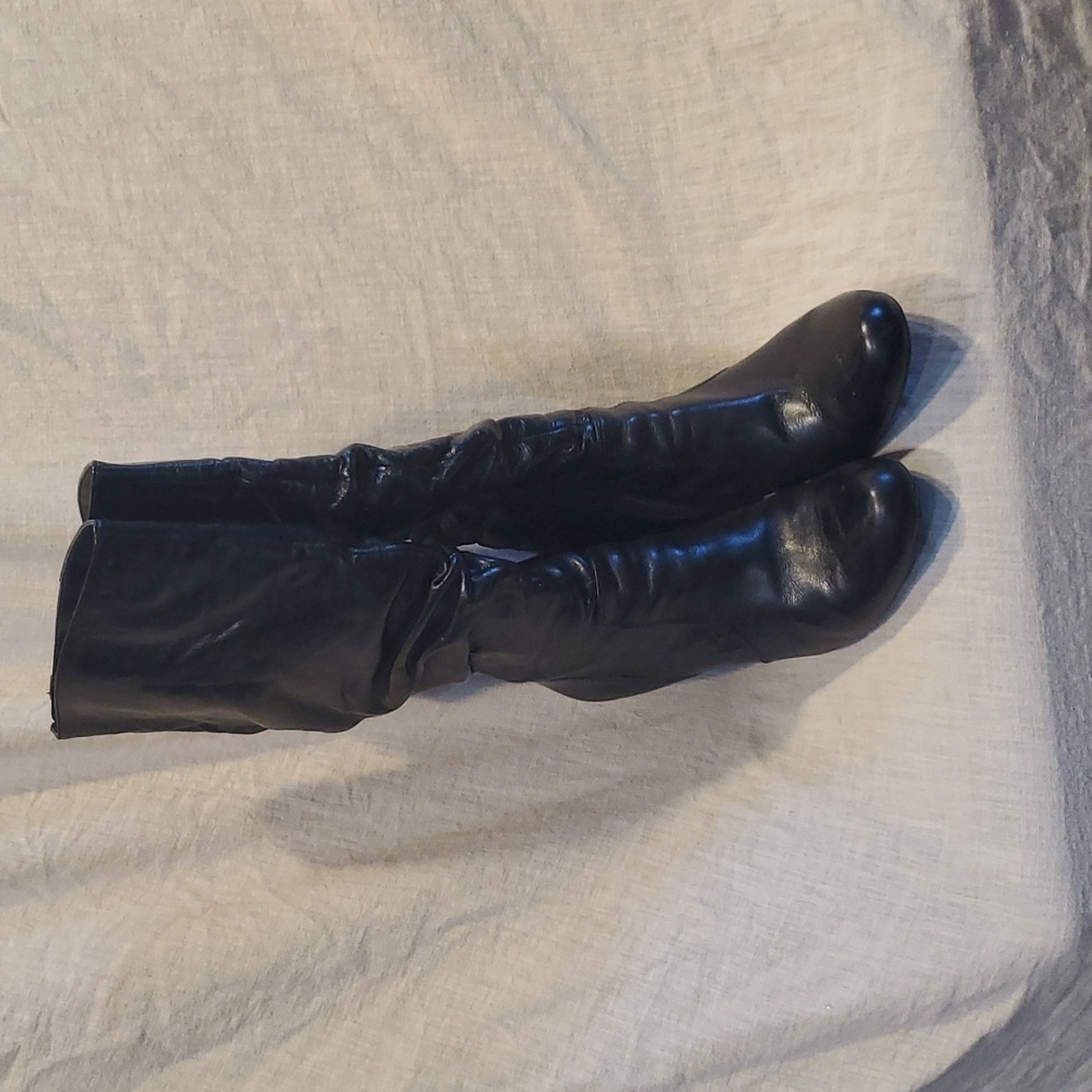 Guess Black Leather WGBYBERRY Boots SZ 9.5M
